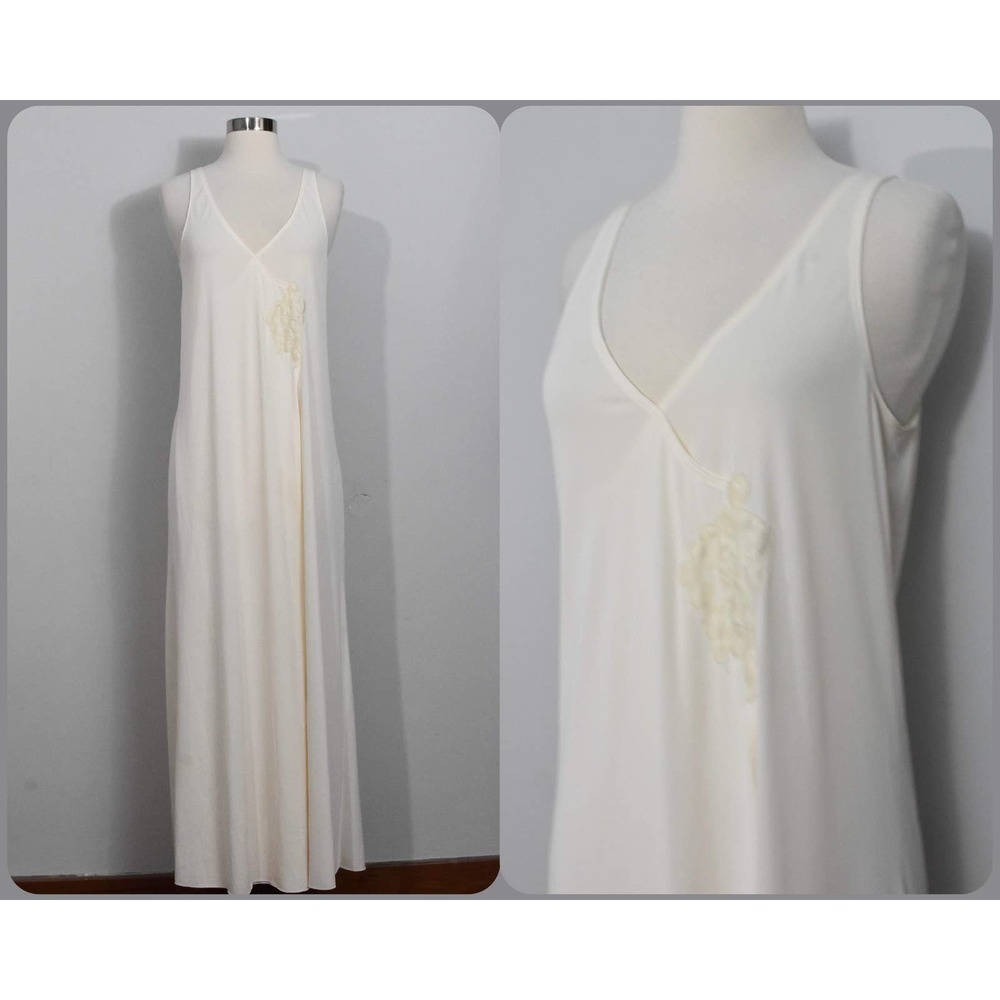 Formfit Rogers Cream Maxi Nightgown